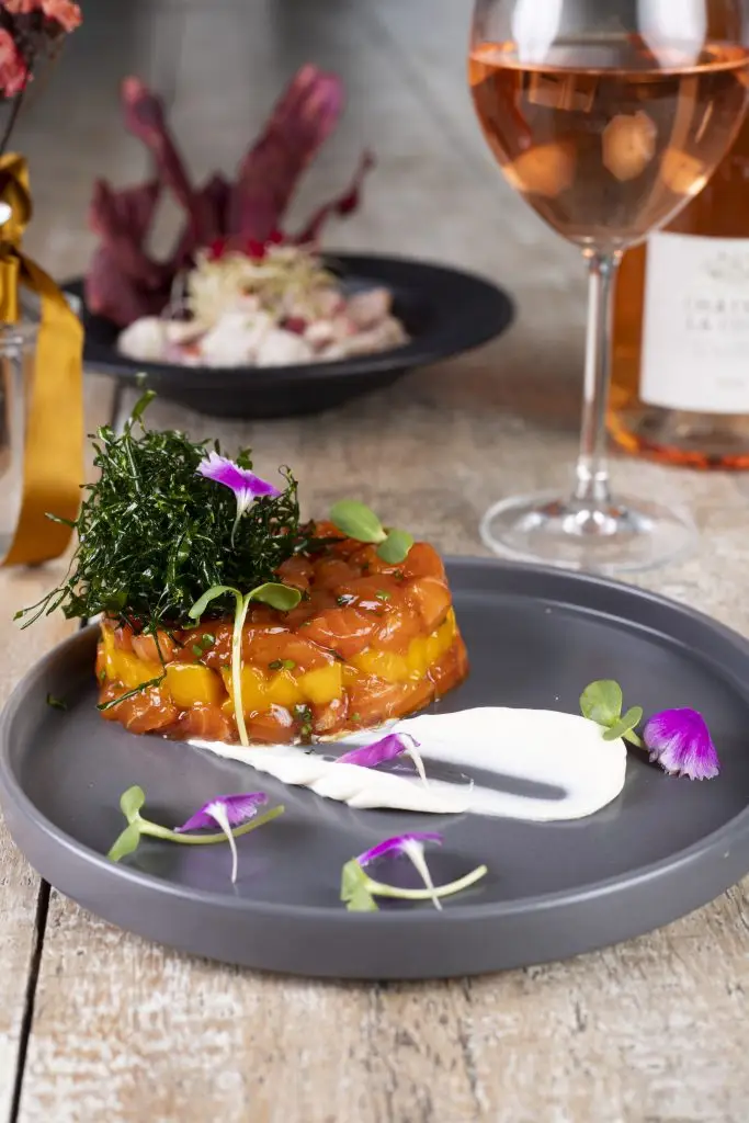 imagem de tartar de salmão do Restaurante Alameda